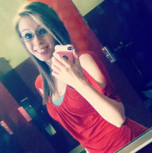 April Fowler Photo 32