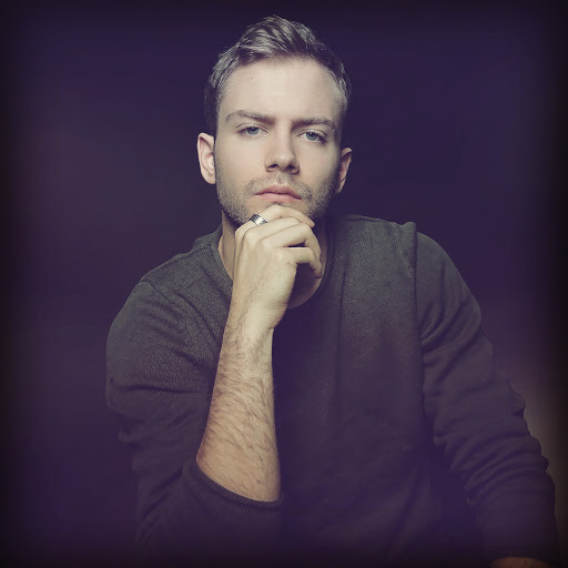 Robin Jensen Photo 18