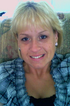 Robyn Taylor Photo 27