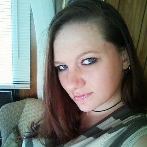 Julia Watts Photo 26