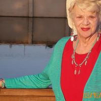 Laura Weiler Photo 12