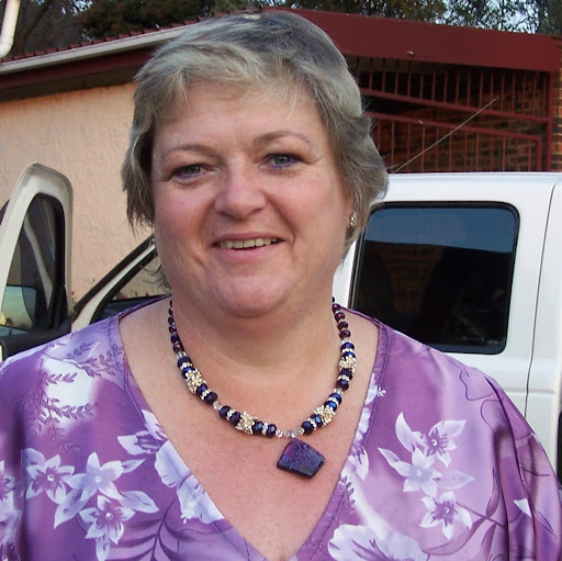 Sharon Maxwell Photo 18