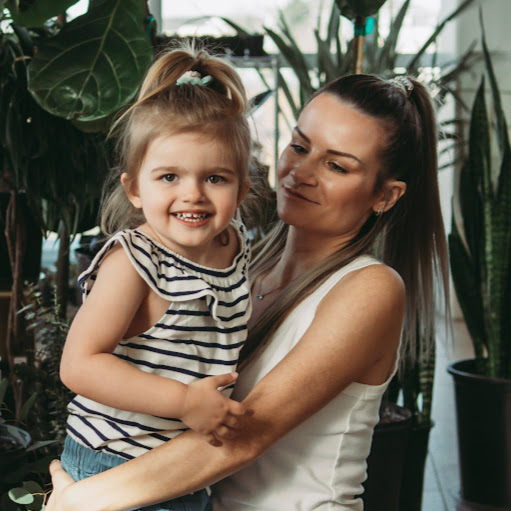 Kristine Nicholls Photo 2