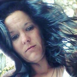 Alicia Jones Photo 7