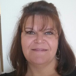 Suzanne Castillo Photo 7