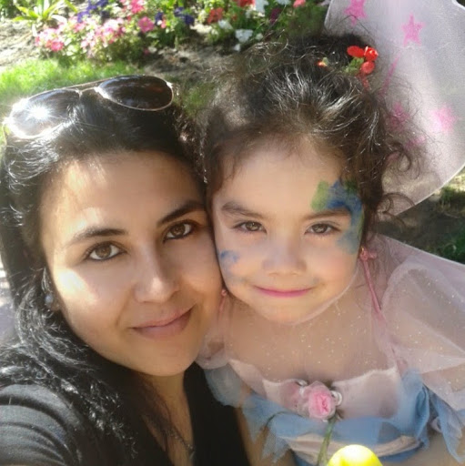Angela Macias Photo 8