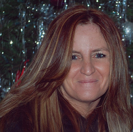 Kelly Meeks Photo 16