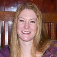 Stephanie Becker Photo 25