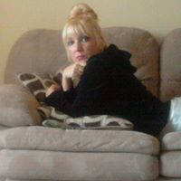 Stephanie Hermes Photo 20