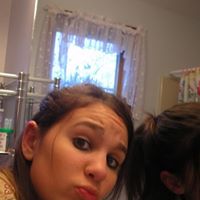 Megan Taylor Photo 13