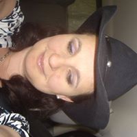 Kelly Wolfe Photo 8