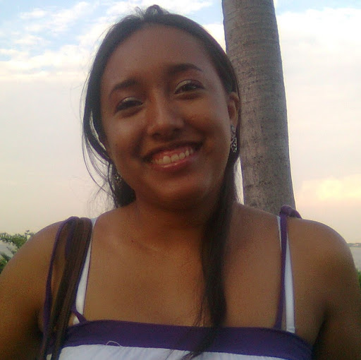 Elizabeth Macias Photo 6
