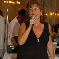 Elizabeth Richards Photo 24