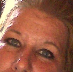 Laura Sexton Photo 20