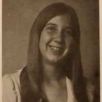 Elaine Regan Photo 17