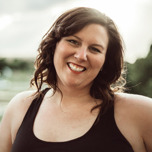 Sarah Vines Photo 22