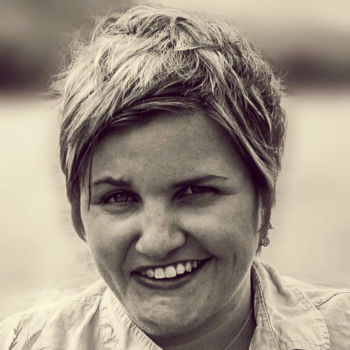 Kristy Mills Photo 15