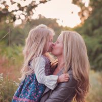 Julie Isaacson Photo 17