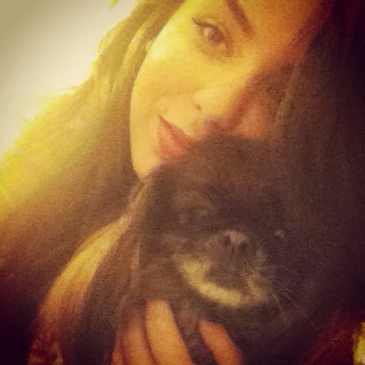 Ella Brooks Photo 9