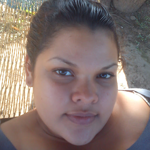 Stephanie Montano Photo 9