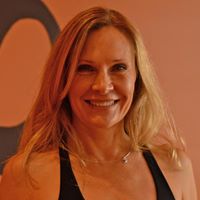 Linda Hickey Photo 20
