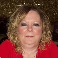 Kimberly Ledbetter Photo 24