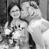 Angela Estes Photo 11