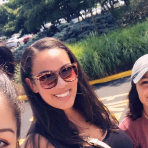 Valerie Garcia Photo 15