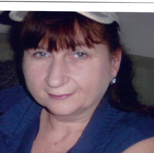 Catherine Wallace Photo 16