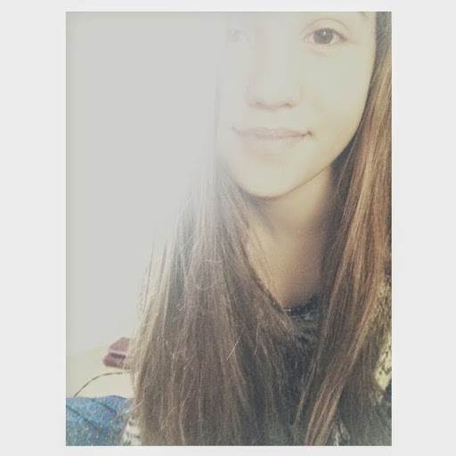 Julie Waller Photo 28