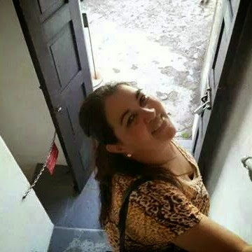 Julie Crespo Photo 21