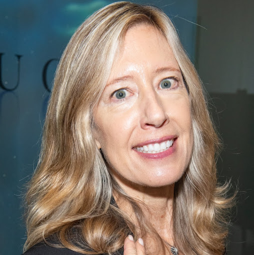 Amy Campbell Photo 6