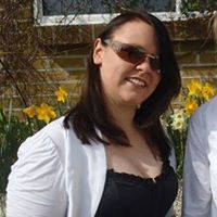 Katie Newman Photo 32