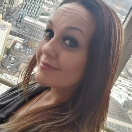 Christina Poole Photo 7