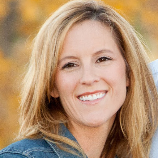 Christy Hunter Photo 15