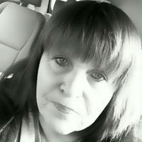 Suzanne Helm Photo 4
