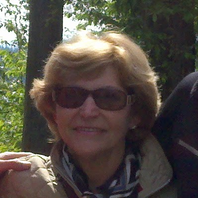 Joan Valenti Photo 10