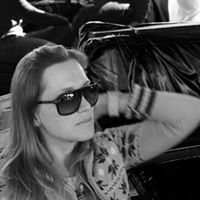 Juliana Hartmann Photo 10