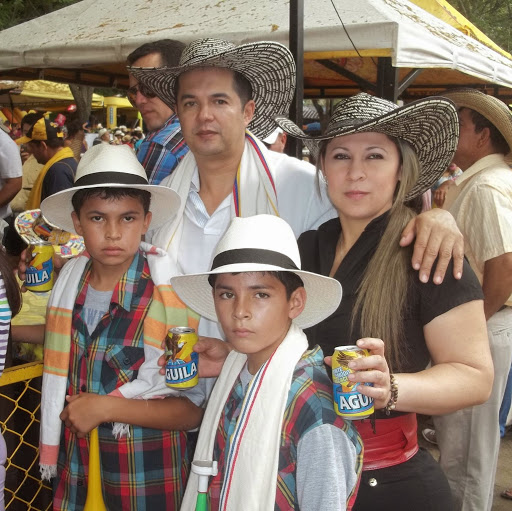 Adriana Alzate Photo 18