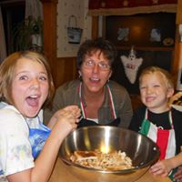 Cathy Donovan Photo 22