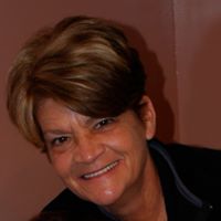 Diane Grogan Photo 19