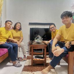 Amy Valencia Photo 11