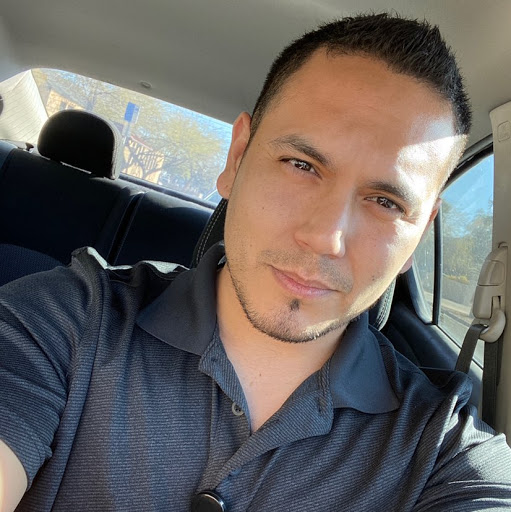 Adam Gonzalez Photo 35