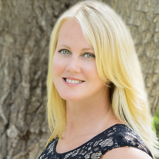 Julie Dopp Photo 4
