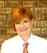 Elizabeth Thomas Photo 1 Elizabeth Thomas Photo 1