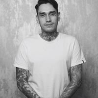 Chris Merrick Photo 40