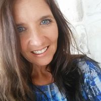Cindy Garrett Photo 15