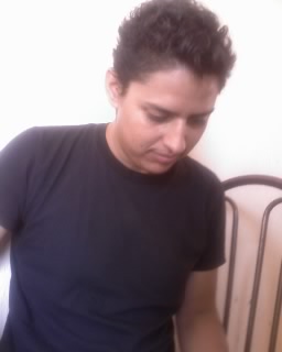 Efren Gomez Photo 12