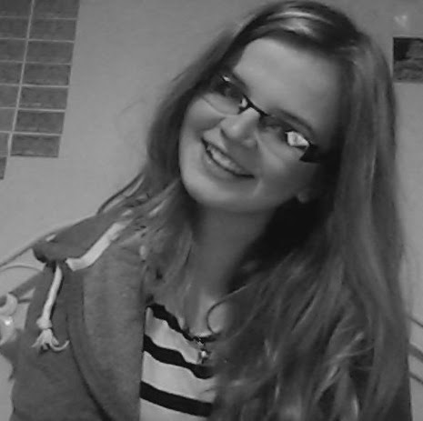 Aimee Fletcher Photo 21