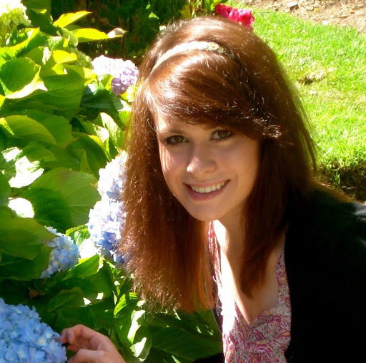 Jennifer Howell Photo 18